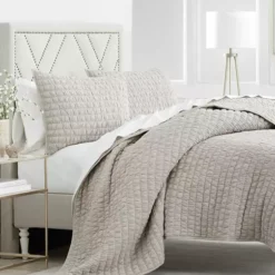 Deals ✨ Biltmore® Cirrus Quilt Set 🎁